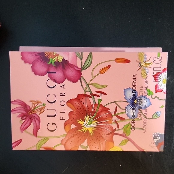 Gucci Flora - Picture 1 of 4